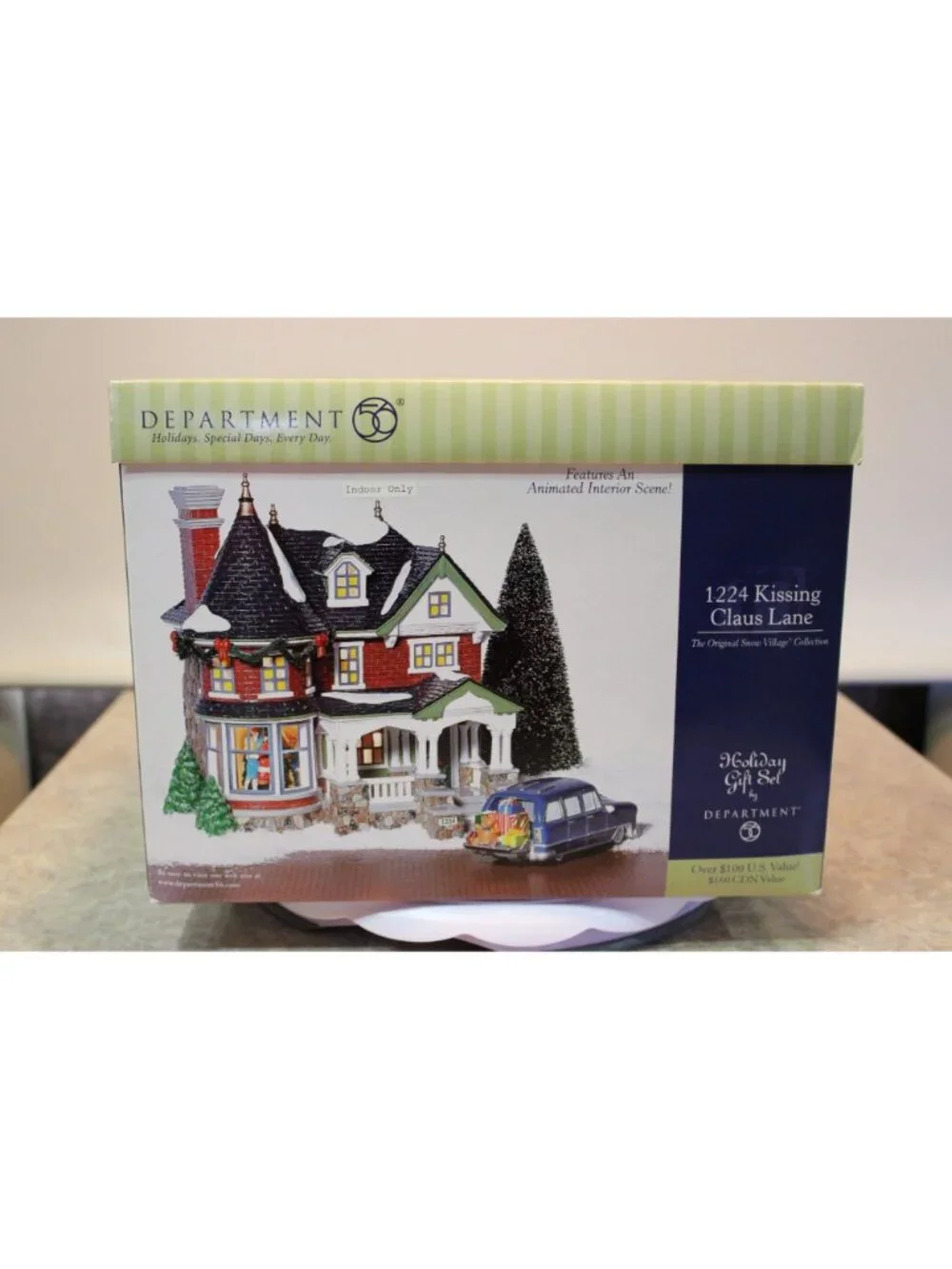 Dept 56 Snow Village - 1224 Kissing Claus Lane Gift Set